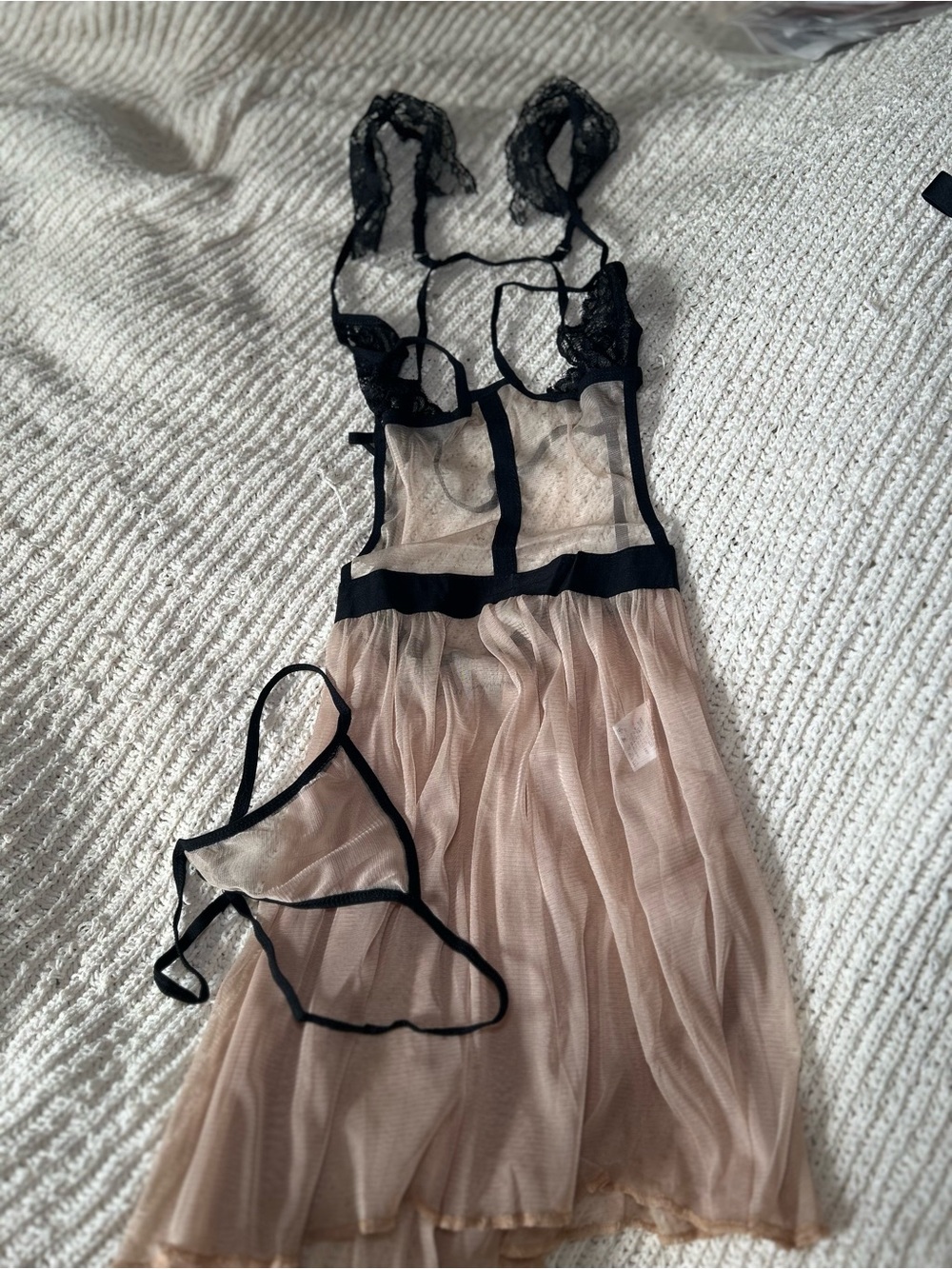 Source Unknown Black & Nude Sheer Lace Trim Chemise